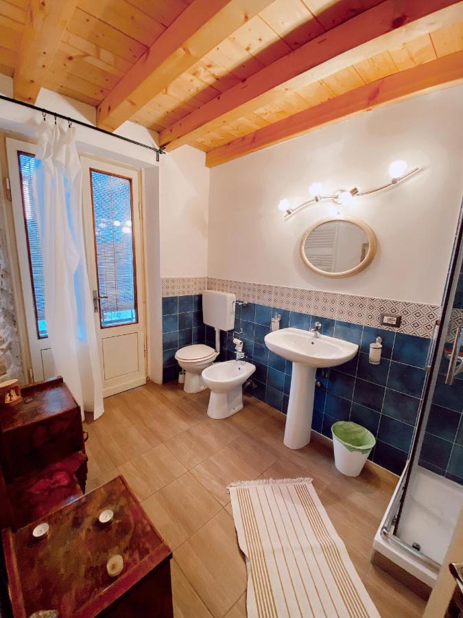 Atlante Hotel Toscolano Maderno Buitenkant foto