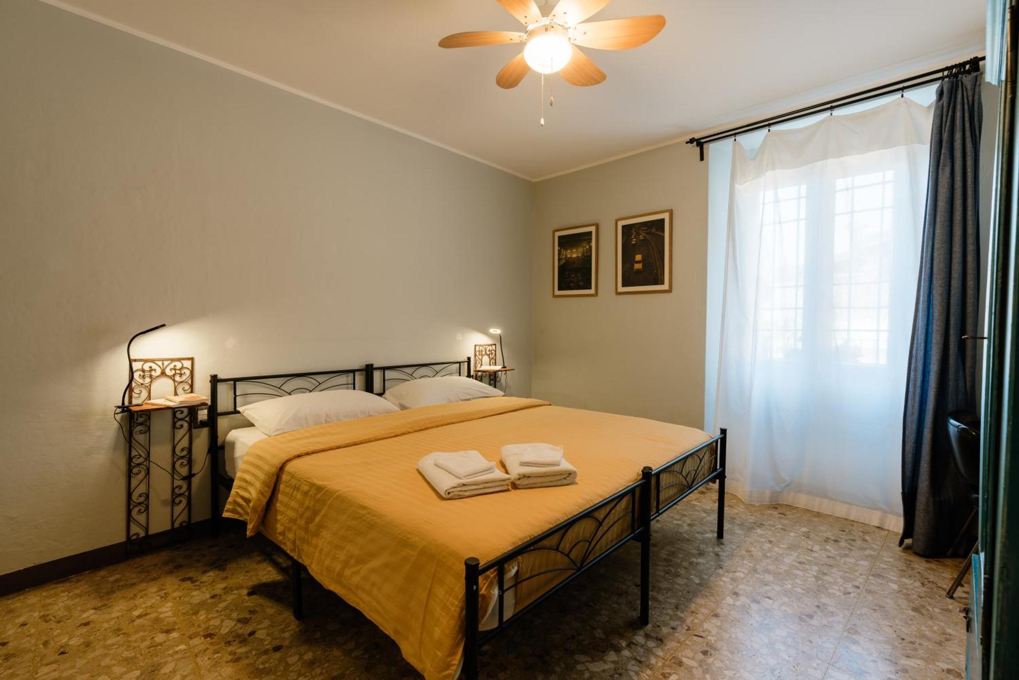 Atlante Hotel Toscolano Maderno Buitenkant foto
